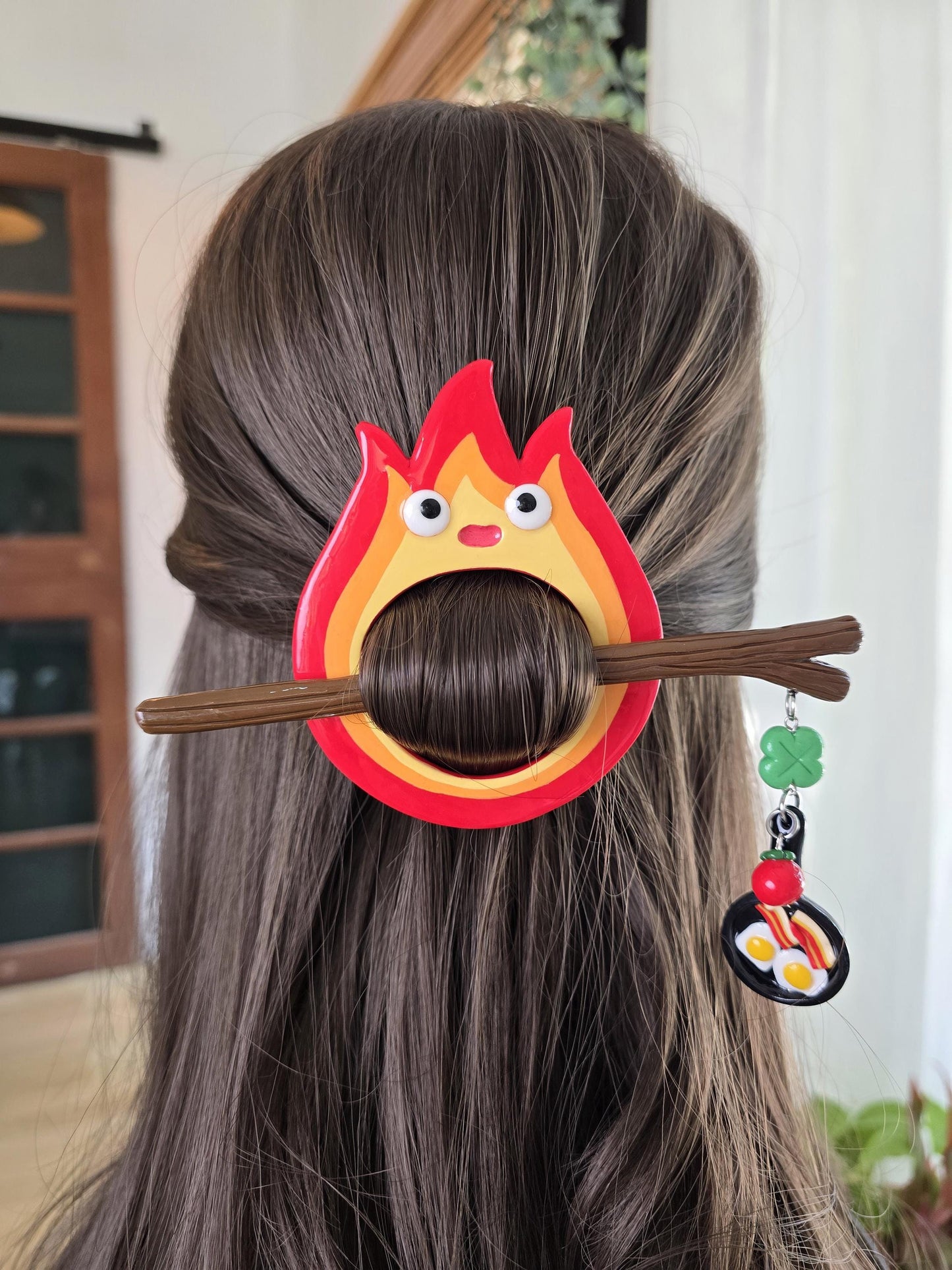 Calcifer Hairpin