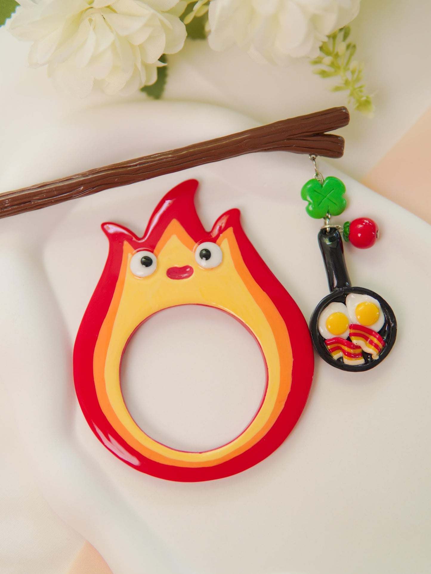 Calcifer Hairpin